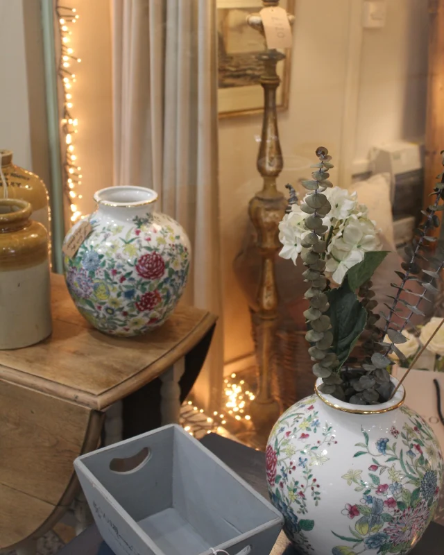 Discover @katehamiltonhome, where timeless style meets the comfort of home. ✨

Nestled in the heart of Christchurch, this independent shop and showroom is filled with curated decorative pieces, one-of-a-kind upcycled furniture, luxurious fragrances, and stunning artwork - everything you need to transform your living space.

📍 Visit them at 71B High St, Christchurch BH23 1AS and find something truly special for your home!